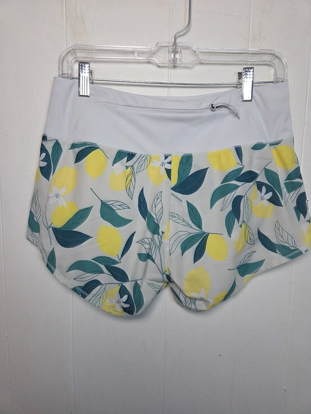 Oiselle Special Edition Roga Running Shorts White Green Lemon Print Size 4 - Picture 3 of 14